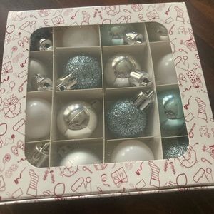 ⭐️ NIB mini tree ornaments perfect for an American girl doll tree